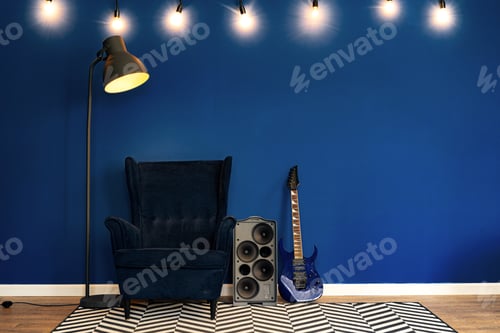 Preview: Guitar setup against classic blue wall in apartment
