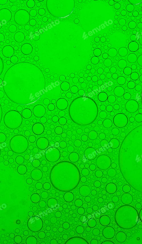 Visualização: Textura de bolha verde de microscópio macro, fundo de óleo de close-up de bolhas verdes e gotas