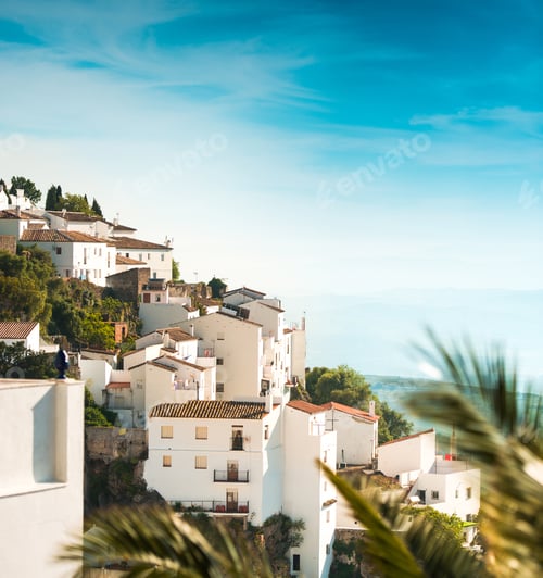 Preview: white houses in Spanish village