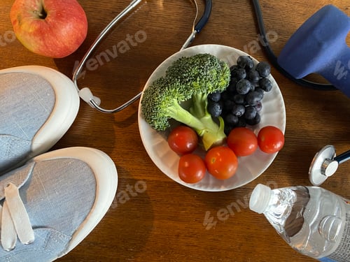 Vista previa: Healthy lifestyle on wooden background