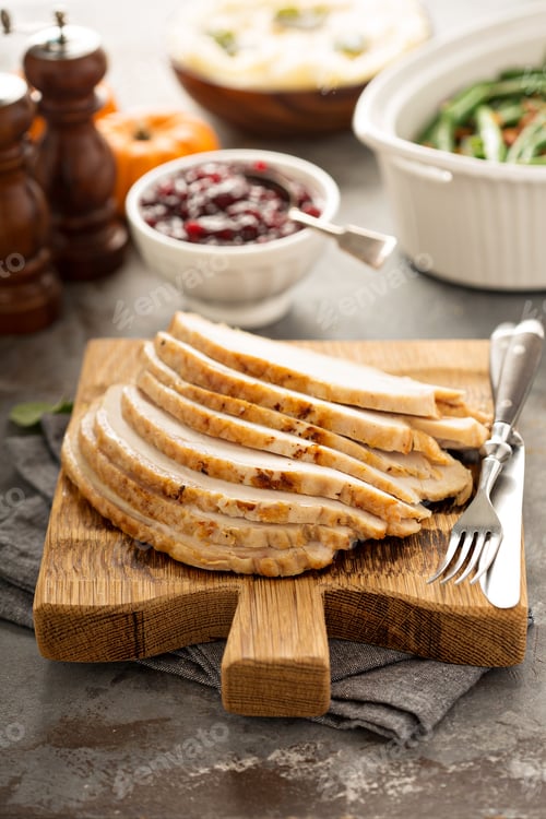 Preview: Sliced turkey on Thanksgiving or Christmas table