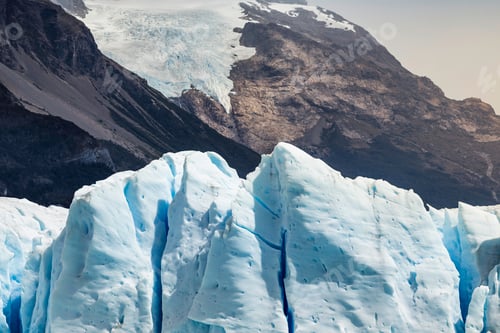 Preview: View of Perito Moreno Glacier and mountain in Los Glaciares National Park, Patagonia, Chile