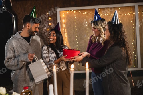 Visualização: Abrindo presentes de aniversário