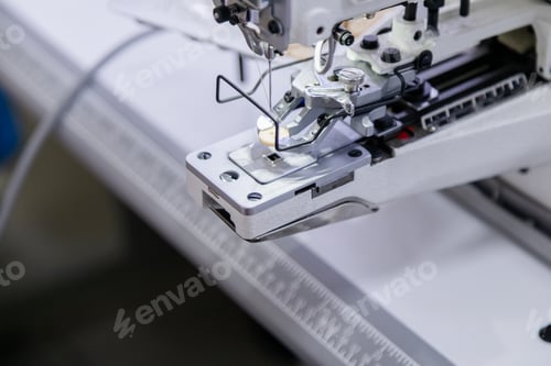 Preview: Button on electric sewing machine