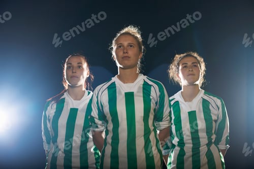 Preview: Portrait of female soccer players