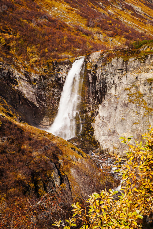 Preview: view on Buldrefossen waterfall, Gamle Strynefjellsvegen, Norway