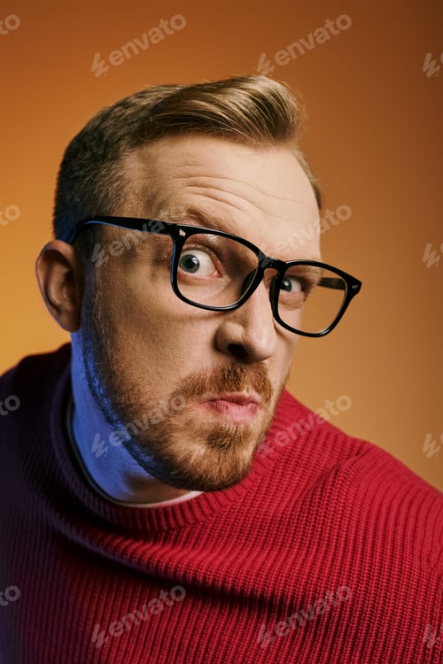 Preview: The Spectacled Gentleman in Crimson