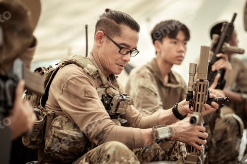 Preview: Soldiers planning on operation in the camp
