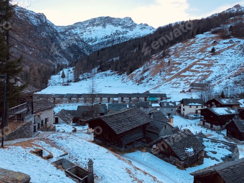 Preview: Switzerland village