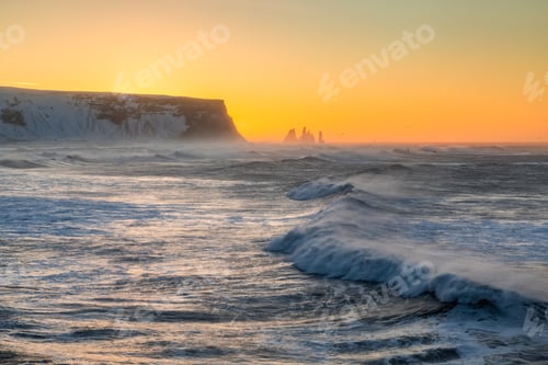 Preview: Sunrise at Cape Dyrholaey, the most southern point of Iceland