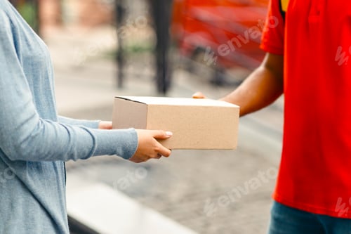 Preview: Home delivery of parcels, order and courier service in city