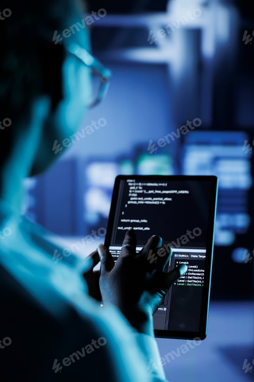Preview: Data center manager codes on tablet