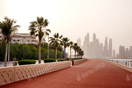 Preview: Stunning views of the skyscrapers in Dubai at dawn.