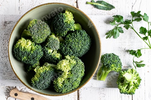 Preview: Cut fresh natural green broccoli