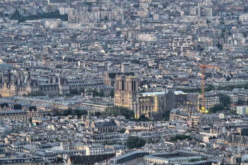 Preview: Scenic view of the city skyline of Paris, France with various landmarks visible