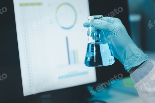 Preview: Chemist is chemically analyzing test tubes, chemist is doing an experiment in the laboratory, Chemis