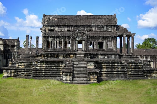 Preview: Ankor Wat, a 12th century historic Khmer temple and UNESCO world heritage site. Arches and carved