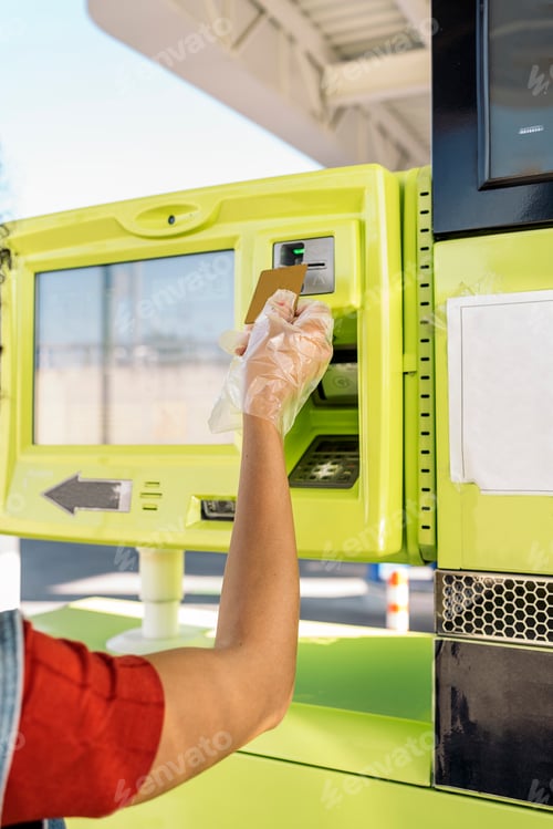 Preview: Using Credit Card in Gas Station