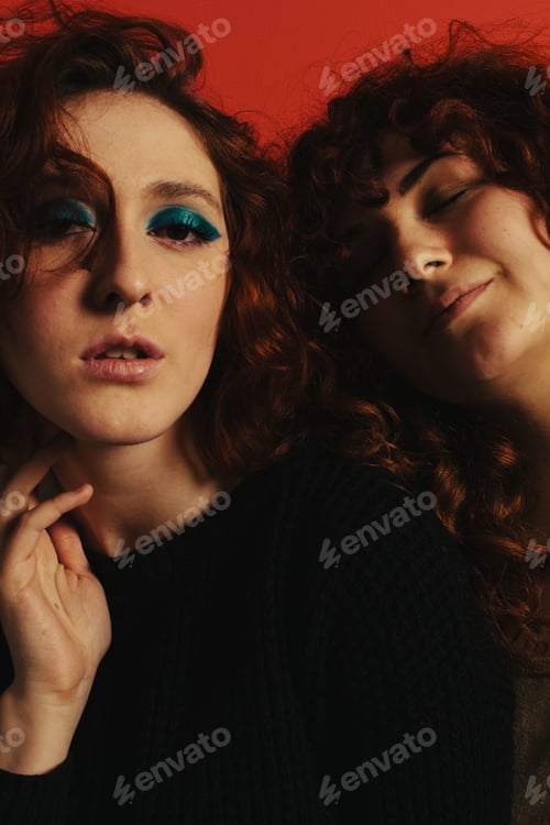 Preview: Beautiful Red And Curly Girls