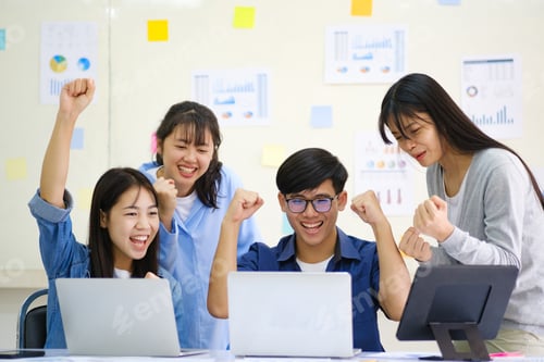 Preview: Young startup business people teamwork.