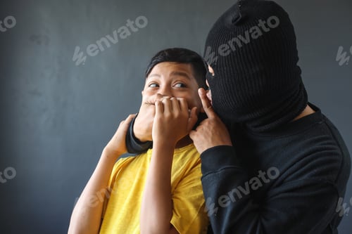 Preview: Criminal man