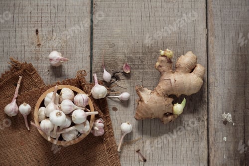 Preview: Garlic and ginger on floor