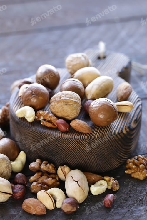 Preview: Various Nuts