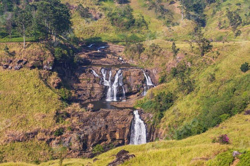 Preview: Waterfall on Sri Lanka