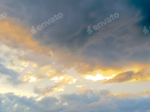 Preview: there are cirrus clouds at sunset