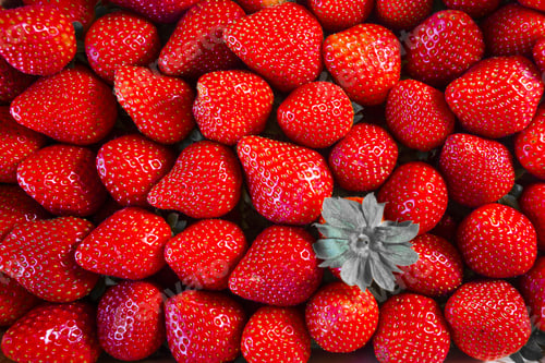 Preview: Closeup shot of delicious fresh red strawberries