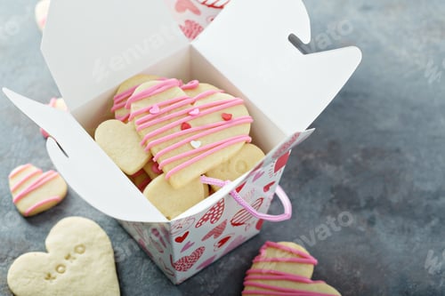 Preview: Heart shaped cookies for Valentines day