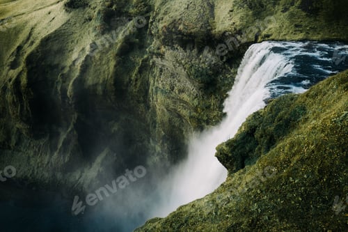 Preview: Skogafoss waterfall on the Skoga River in the south of Iceland