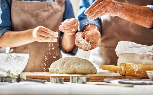 Preview: Hands preparing dough