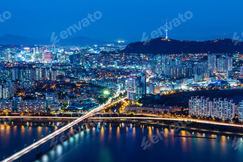 Preview: Seoul skyline from peak