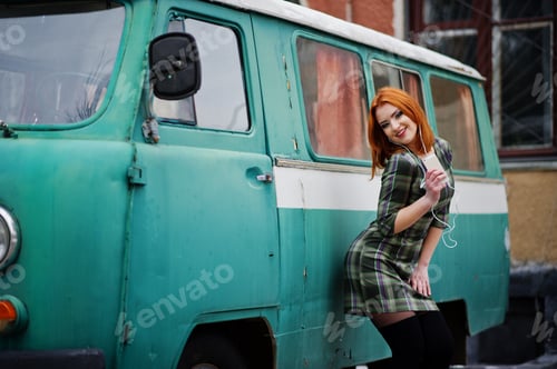 Preview: Young red haired girl lady