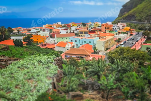 Preview: Colorful homes in Vallehermoso town