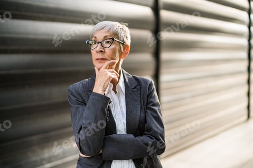 Preview: Businesswoman