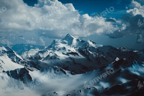 Preview: Mountains