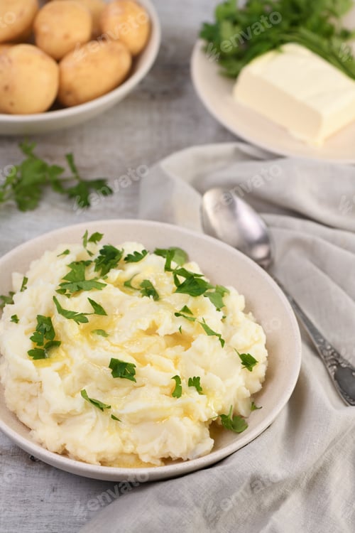 Preview: A plate of mashed potatoes poured