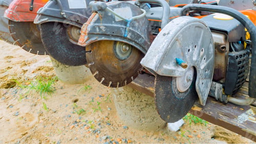 Preview: This diamond saw blade used on a concrete cutting machine has sharp teeth which makes clean cuts in
