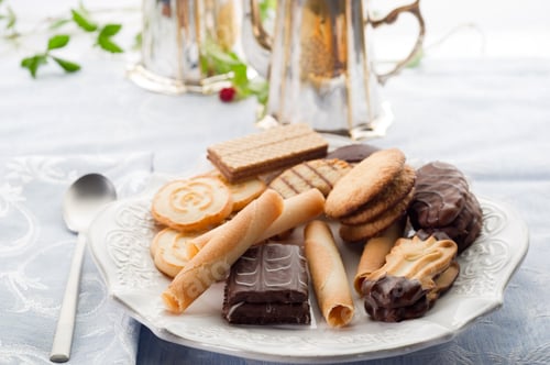 Preview: variety of biscuit over restaurant table