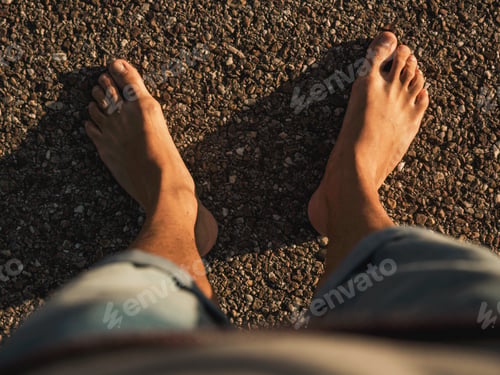 Preview: Barefoot