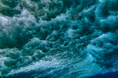 Preview: Underwater view of ocean wave