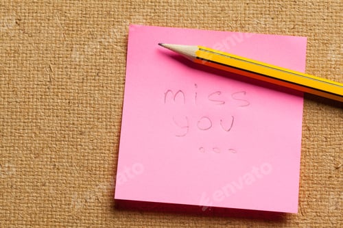Preview: notes on corkboard background