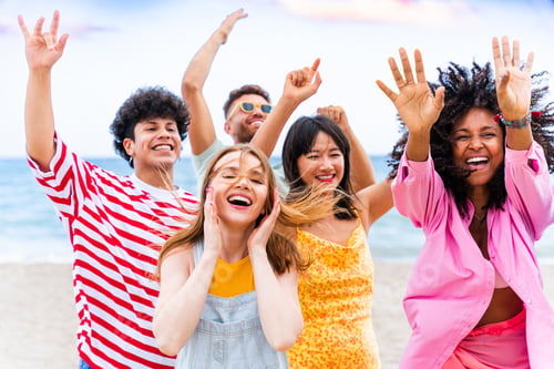 Preview: Group of young best friends bonding outdoors