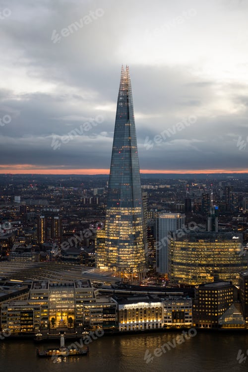 Preview: London city view: The Shard)