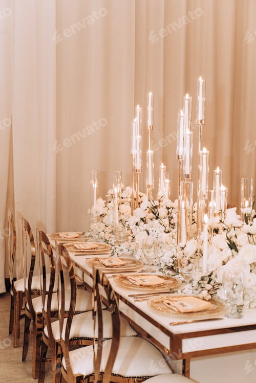Preview: Fancy table setting at candlelit event