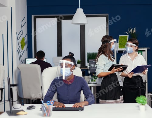 Preview: Group of entrepreneurs working together