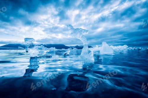 Preview: Icebergs in Jokulsarlon glacial lagoon in Iceland