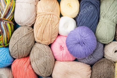 Preview: colorful yarn wool on shopfront